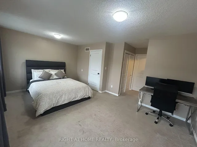 Additional image 17 of 972 Zeller Cres