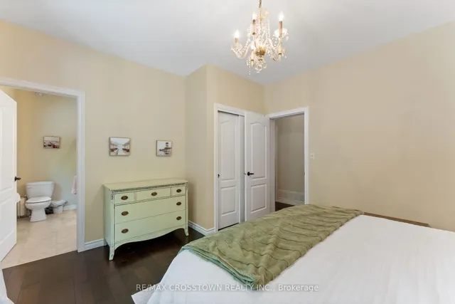 Additional image 10 of 50 Chine Dr