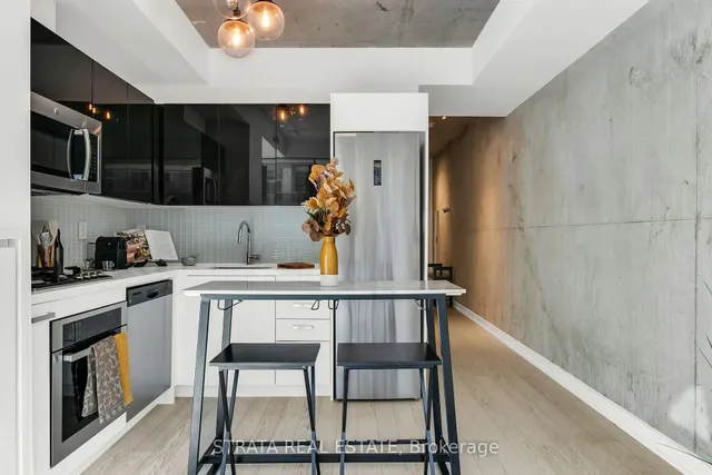 39 Brant St Unit 512