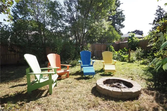 Additional image 44 of 20 Gay Cres