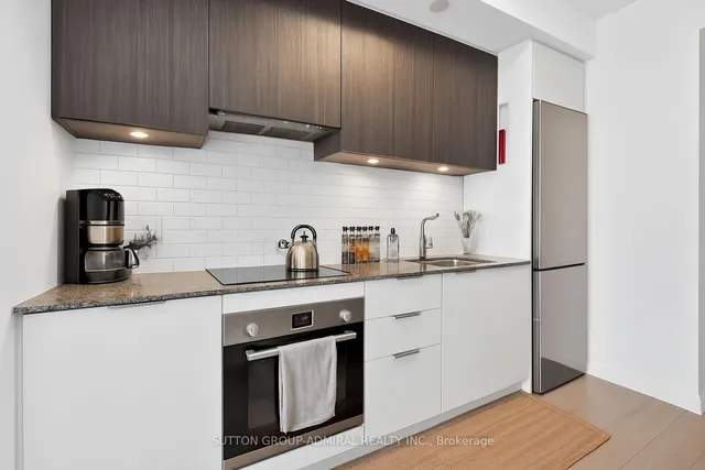 Additional image 5 of 120 Parliament St Unit 1413