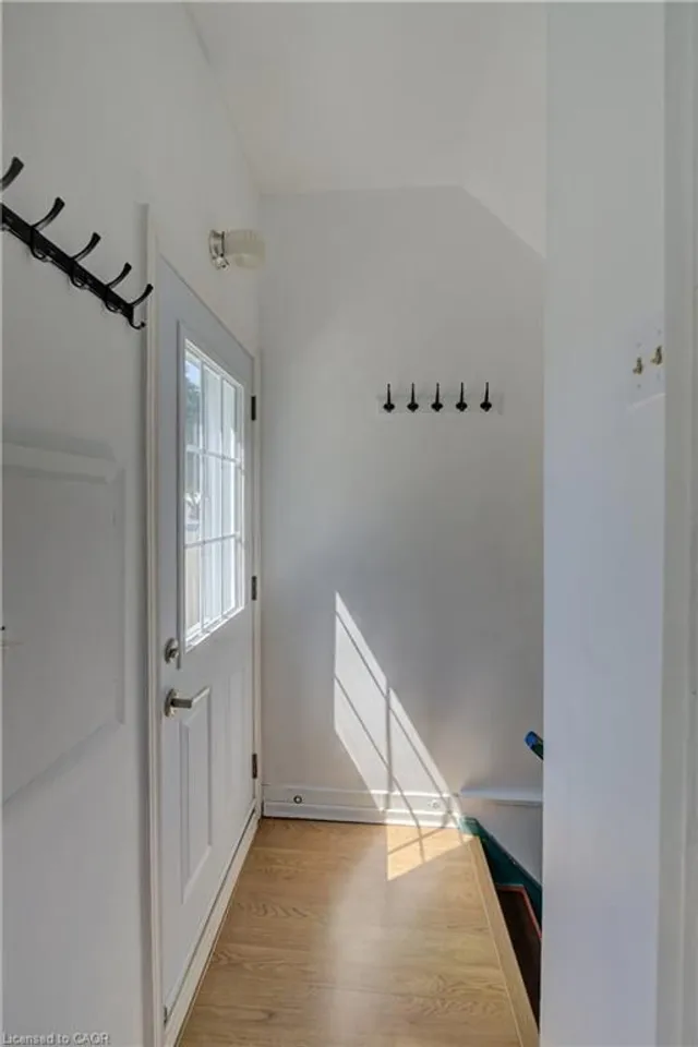 Additional image 25 of 73 Overlea Dr