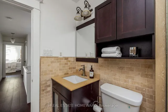 Additional image 23 of 27 Normandy Blvd