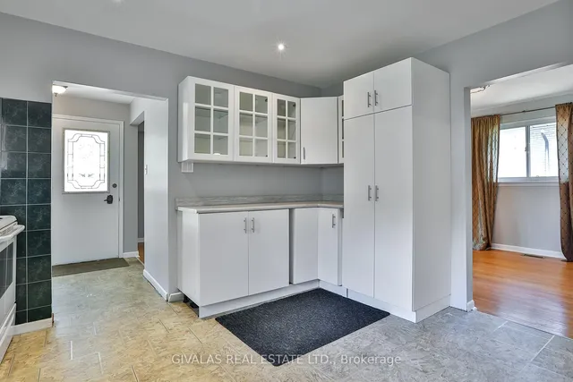 Additional image 10 of 63 Alpaca Dr