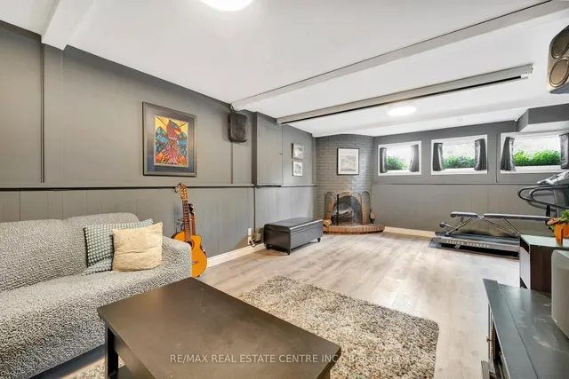 Additional image 23 of 11 Brassey Crt