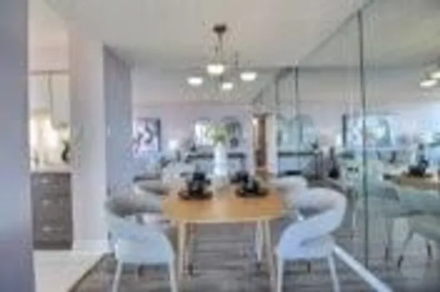 Additional image 13 of 150 Alton Towers Circ Unit 1611