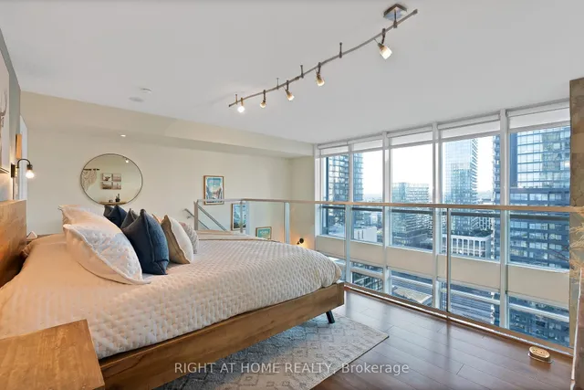 Additional image 20 of 15 Fort York Blvd Unit 3205