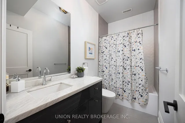 Additional image 30 of 33 Hunt Club Dr