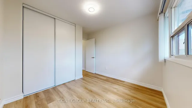 Additional image 19 of 632 Adelaide St