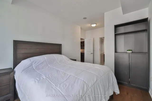 Additional image 33 of 628 fleet St Unit 407