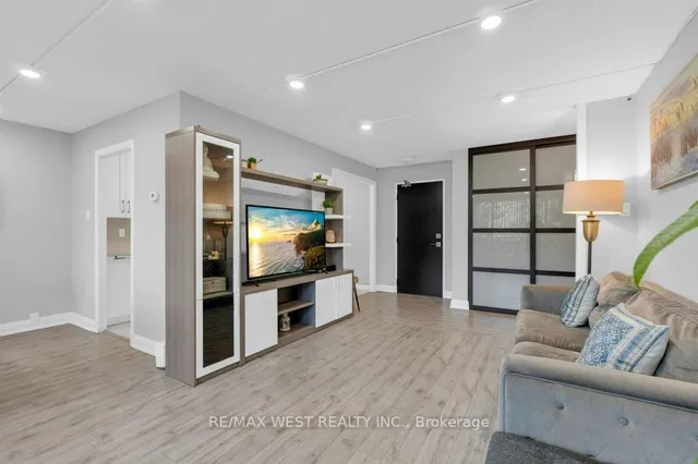 Additional image 11 of 2 Glamorgan Ave Unit 203