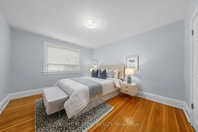 Additional image 16 of 977 Broadview Ave