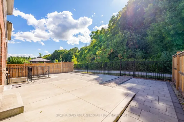 Additional image 49 of 326 Moorlands Cres