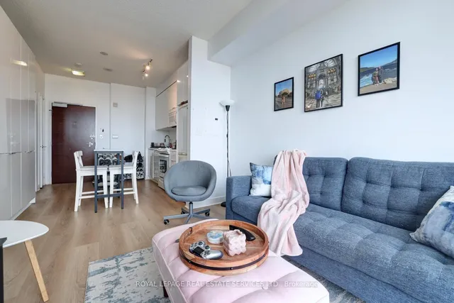 Additional image 11 of 15 Iceboat Terr Unit 3515