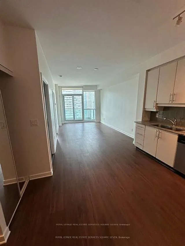 Additional image 10 of 33 Bay St Unit 3013