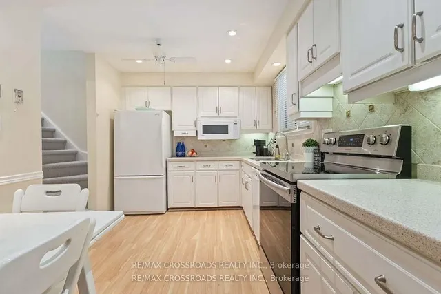 Additional image 13 of 3 Bowater Dr