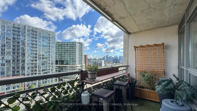 Additional image 18 of 38 Joe Shuster Way Unit 1123