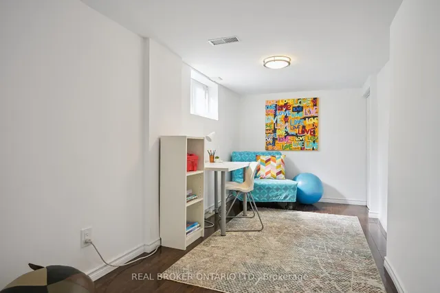 Additional image 23 of 28 Galbraith Ave