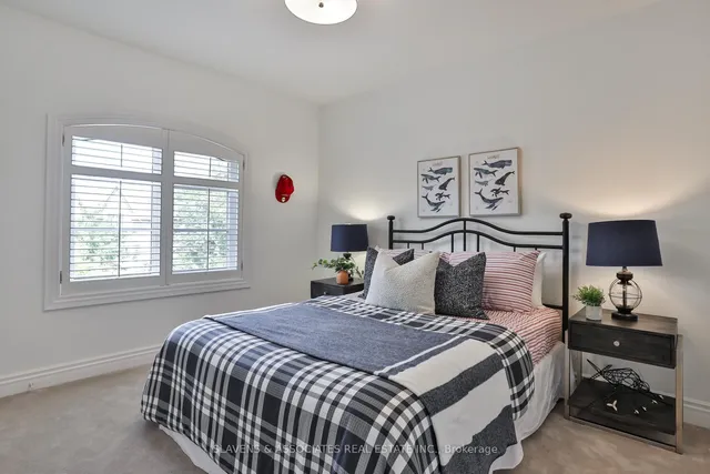 Additional image 24 of 523 Fairlawn Ave