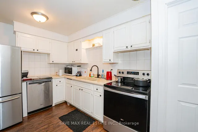 Additional image 15 of 14 Williamsburg Rd Unit 38