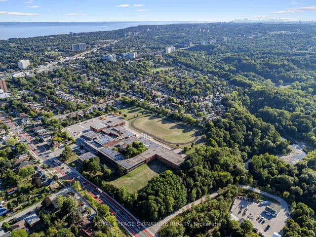 Additional image 44 of 27 Watson St