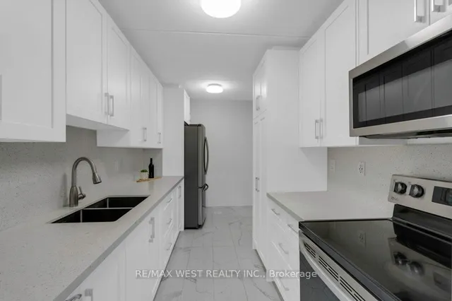 Additional image 16 of 2 Glamorgan Ave Unit 203