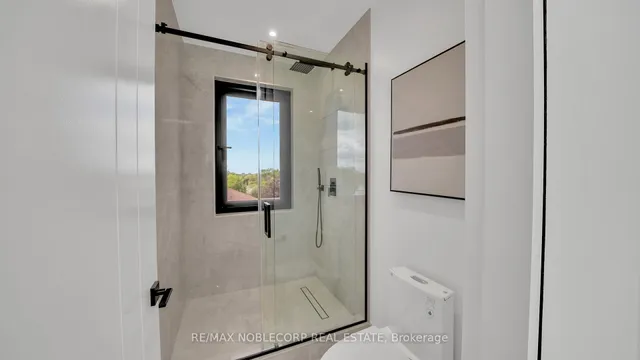 Additional image 34 of 16 Deevale Rd