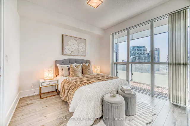 Additional image 18 of 300 Front St Unit 2001