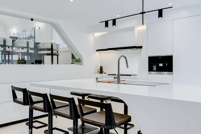 Additional image 17 of 11 Sherin Crt