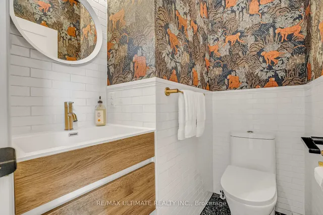 Additional image 8 of 963 Lansdowne Ave