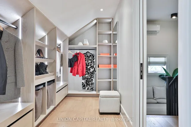 Additional image 28 of 16 Lytton Blvd