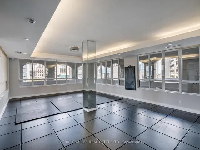 Additional image 27 of 140 Simcoe St Unit 1309