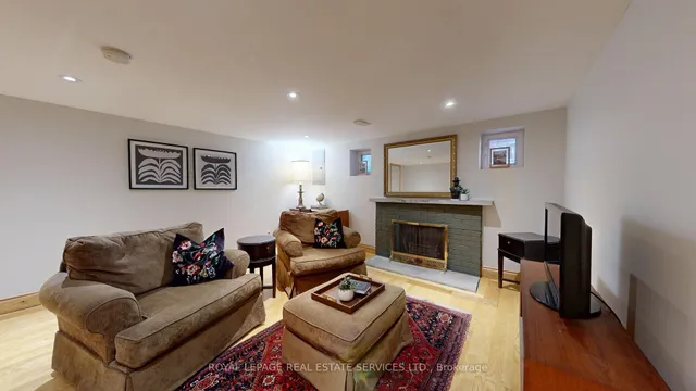 Additional image 39 of 105 Botfield Ave