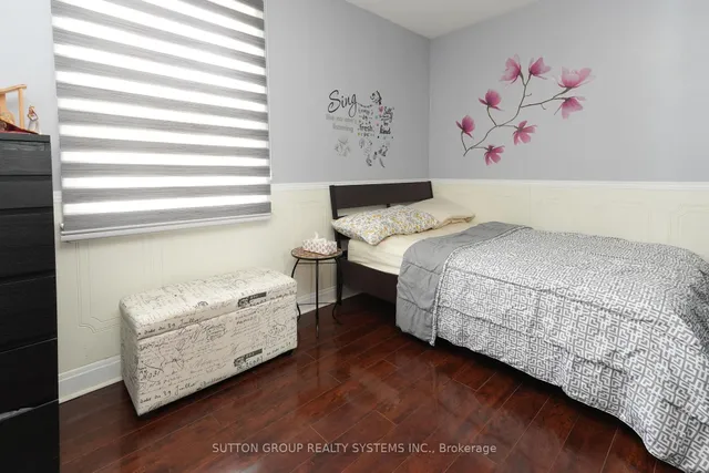 Additional image 11 of 30 Silvercrest Ave