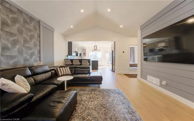 Additional image 10 of 366 Pine Valley Dr