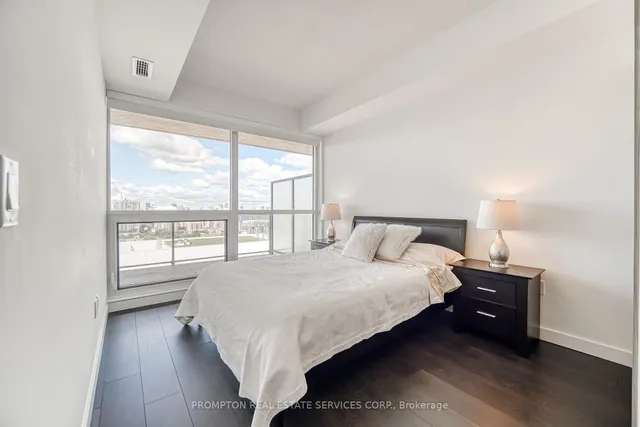 Additional image 14 of 27 Mcmahon Dr Unit #2805