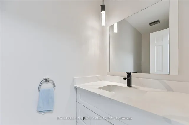 Additional image 19 of 21 Whitehorn Cres