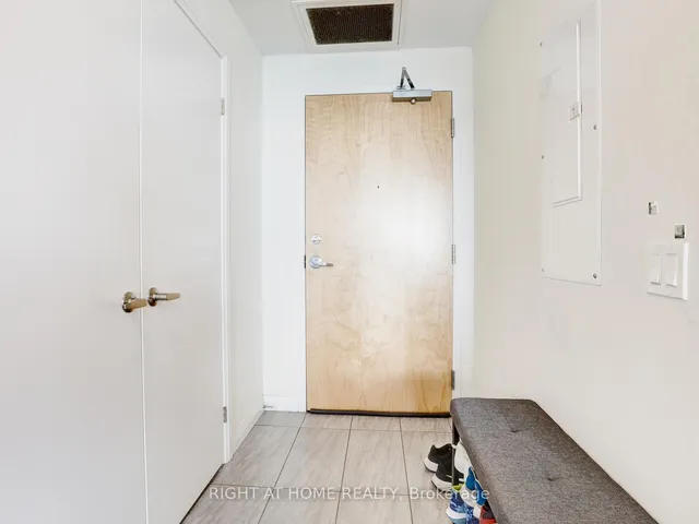 Additional image 21 of 60 Charles St Unit 1804