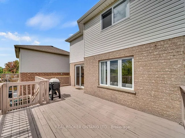 Additional image 45 of 141 Hollyridge Cres