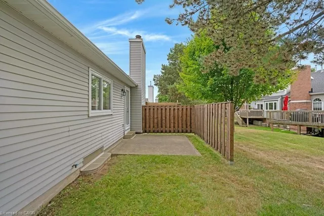 Additional image 32 of 15 Quinte Cres Unit 15