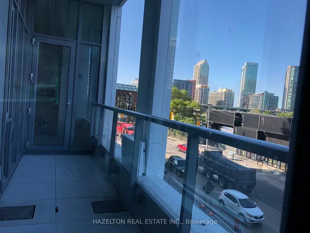 Additional image 21 of 27 Bathurst St Unit 212W