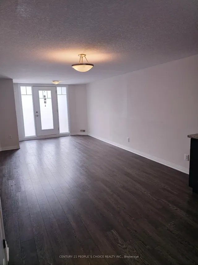 Additional image 8 of 1989 Ottawa St Unit 18A