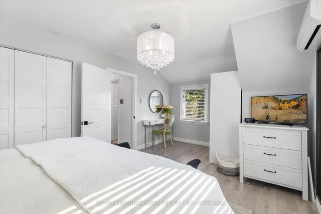 Additional image 17 of 75 Collinson Blvd