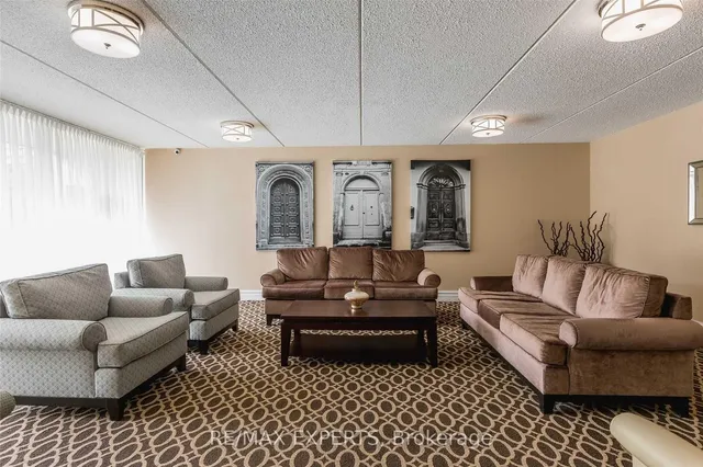 Additional image 6 of 2 Glamorgan Ave Unit 306