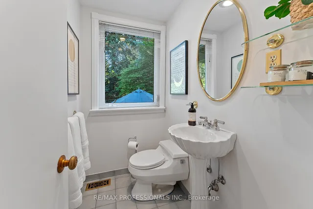 Additional image 21 of 28 Colwood Rd