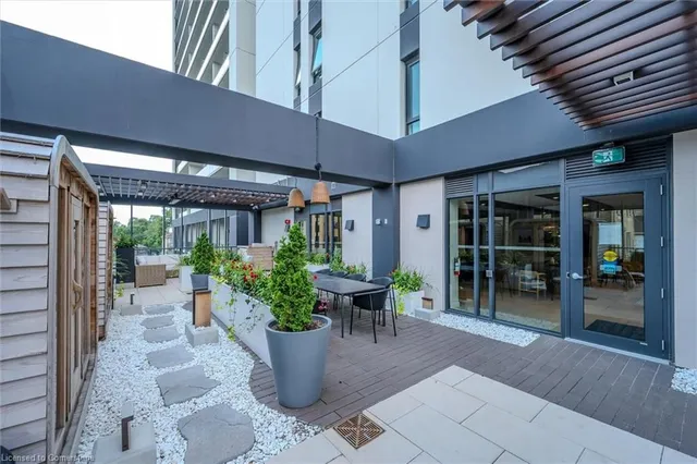 Additional image 42 of 741 King St Unit 501