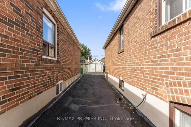 Additional image 33 of 138 Kane Ave