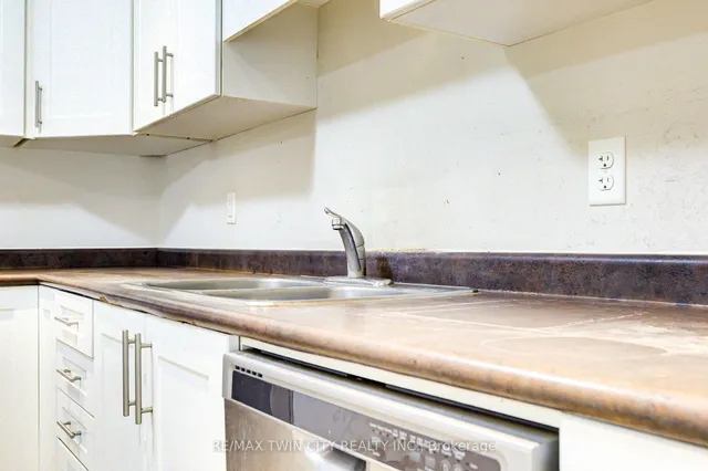 Additional image 12 of 29 Grand Flats Tr