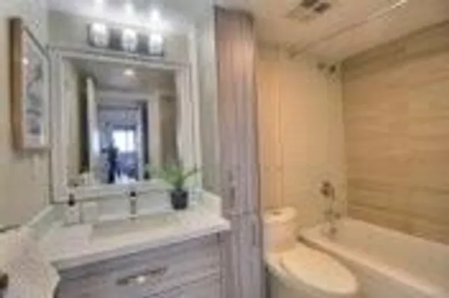 Additional image 19 of 150 Alton Towers Circ Unit 1611