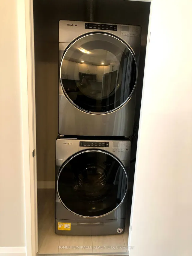 Additional image 28 of 60 Charles St Unit 1001